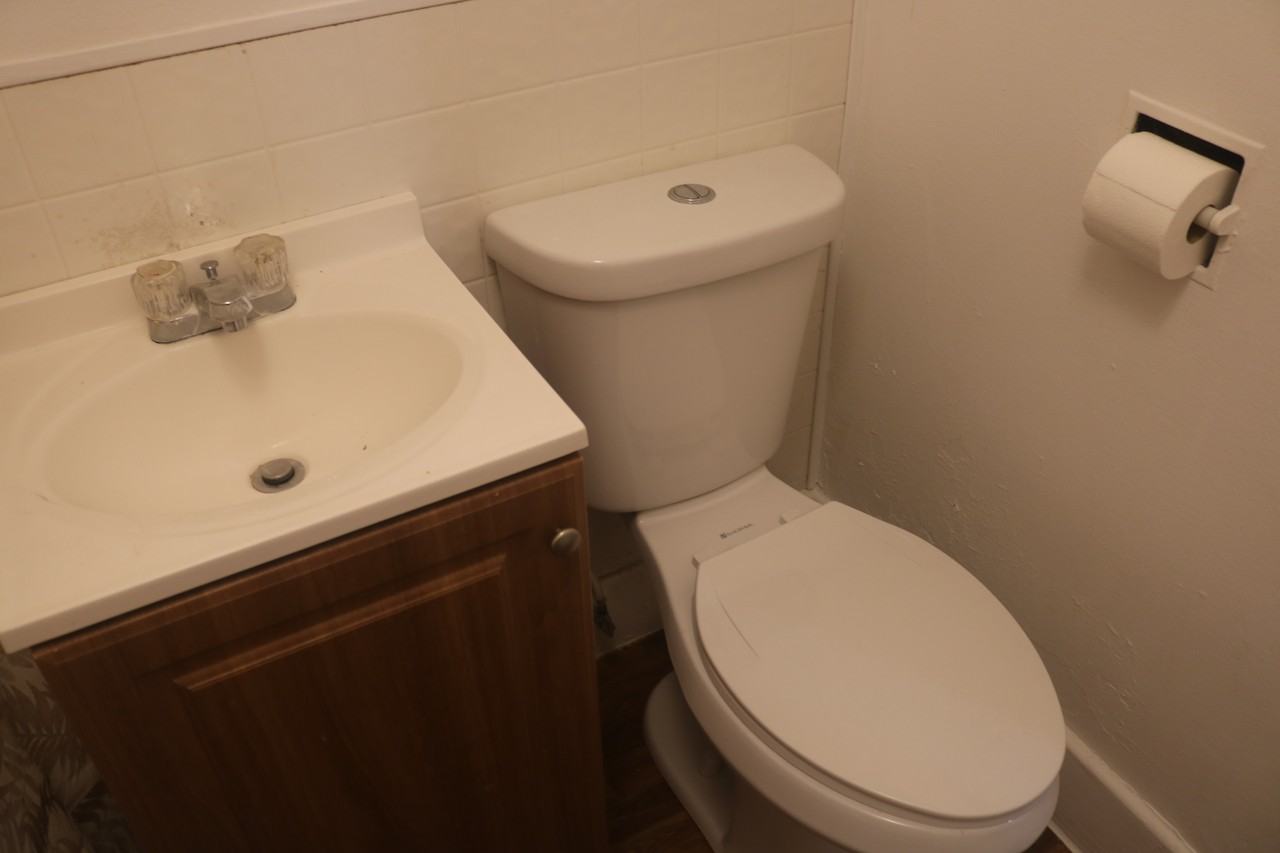 716 East 4th Avenue #6 - Photo 3 of 16