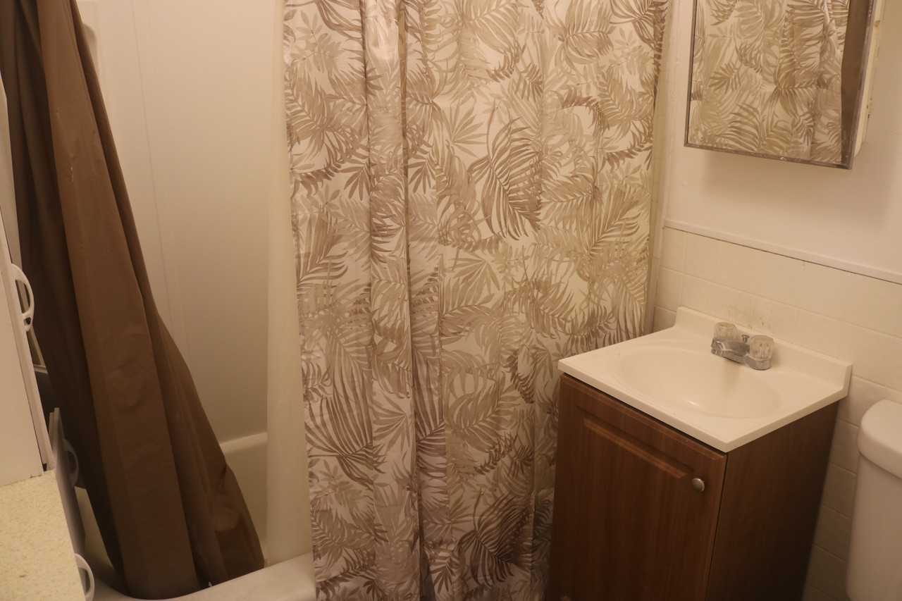 716 East 4th Avenue #6 - Photo 4 of 16