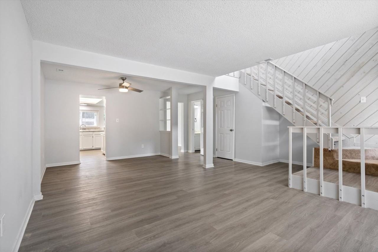 5525 Campus Dr - Photo 5 of 26
