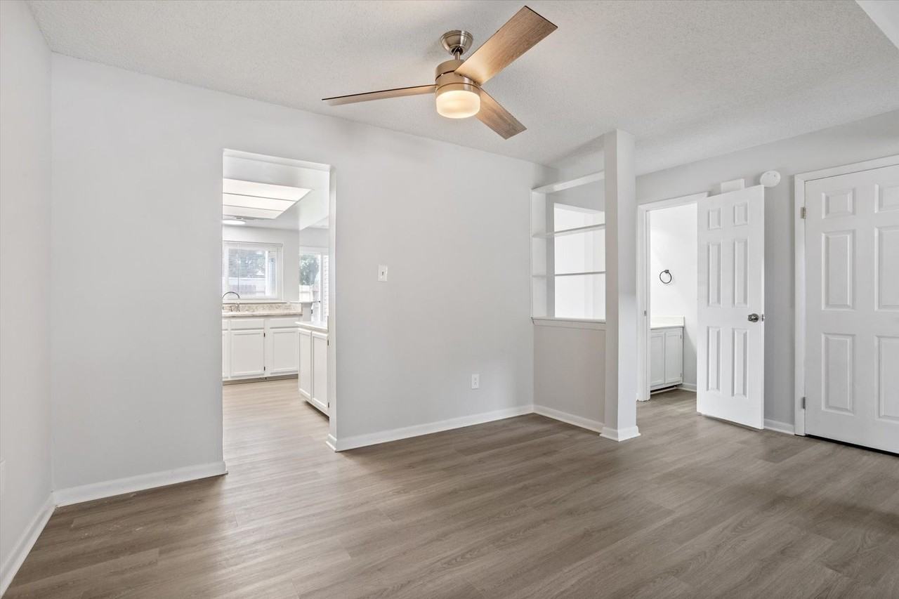5525 Campus Dr - Photo 6 of 26