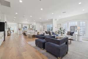 featured image of 916 S Rimpau Blvd #NA