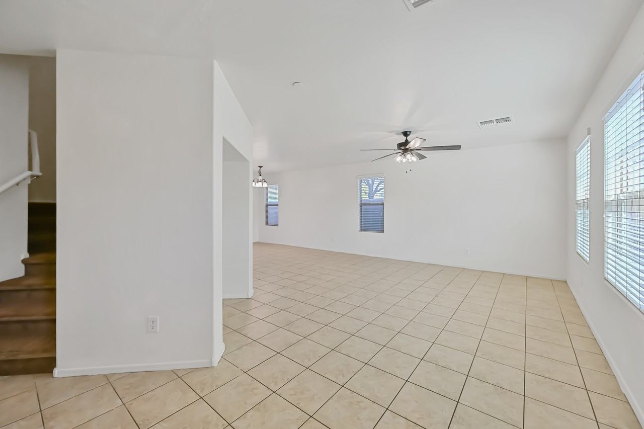2257 S Ponderosa Dr - Photo 2 of 25