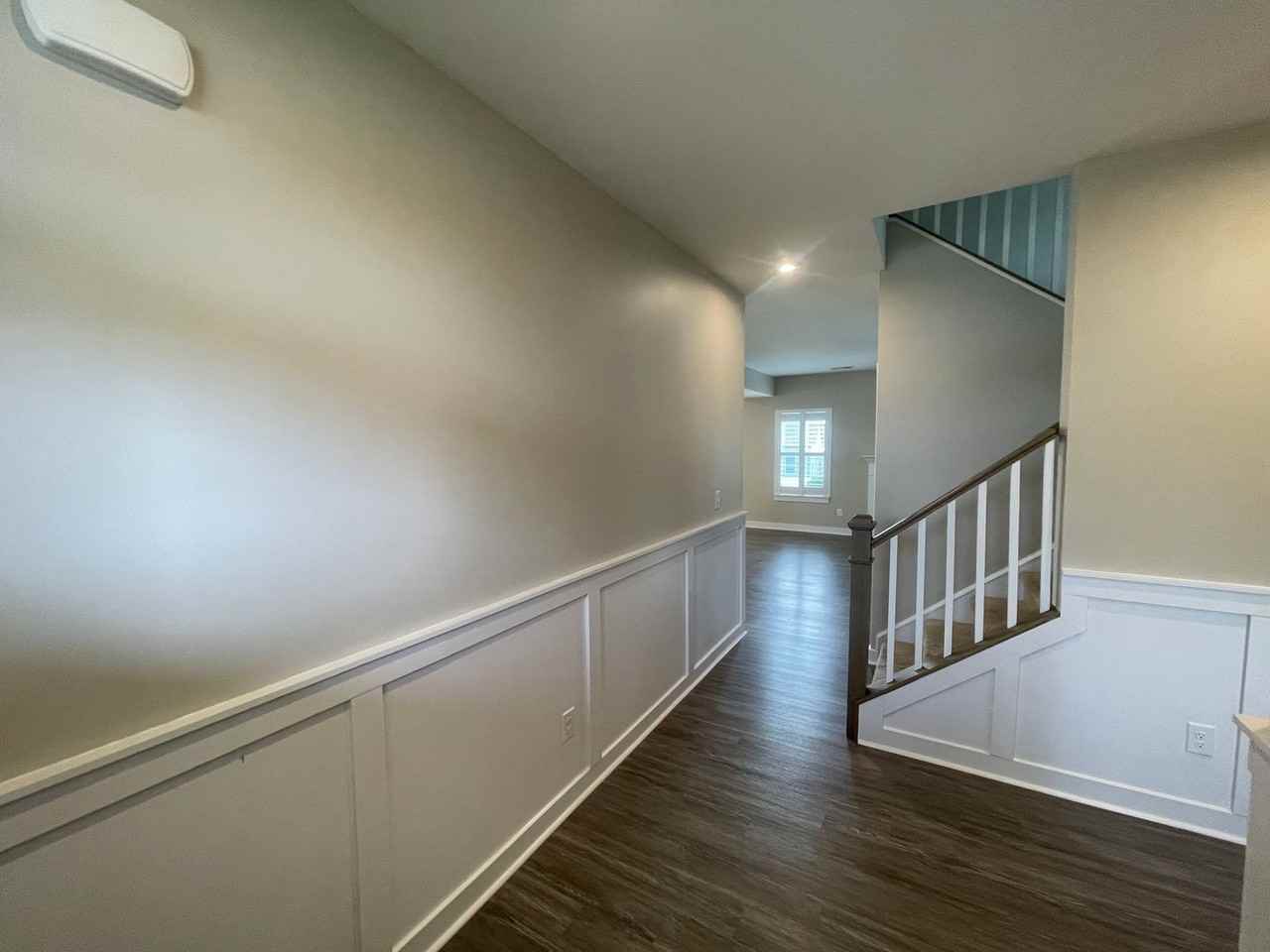 1539 Spruce Ln - Photo 3 of 23