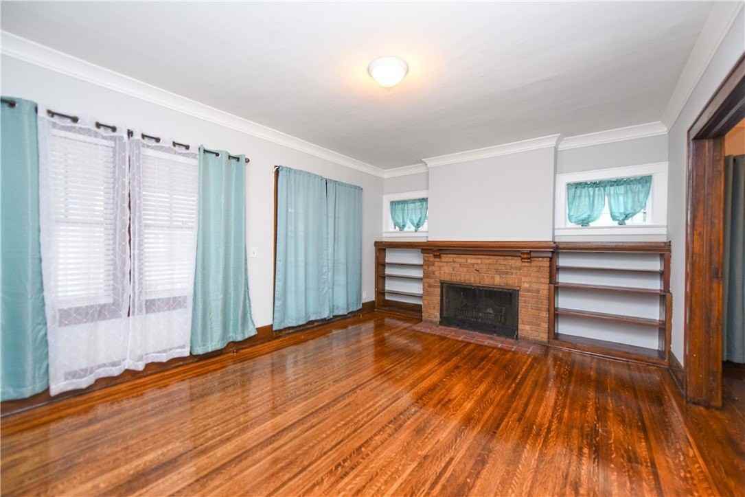 200 Elmdorf Ave - Photo 5 of 20