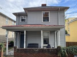 featured image of 110 7th St Nw #1B