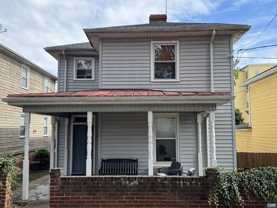 110 7th St Nw #1B - Photo 1 of 1