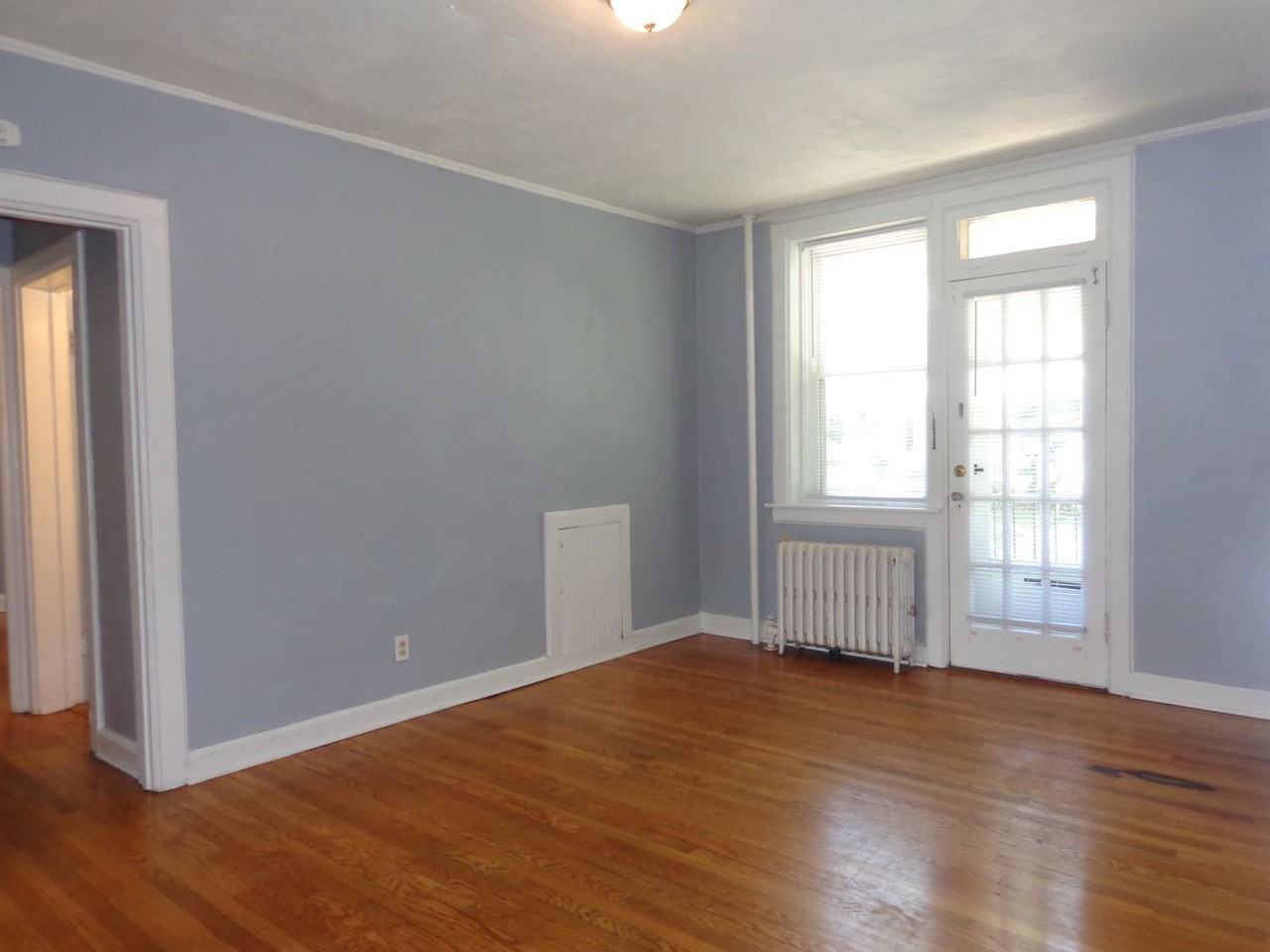 Brandon925 - Photo 4 of 31