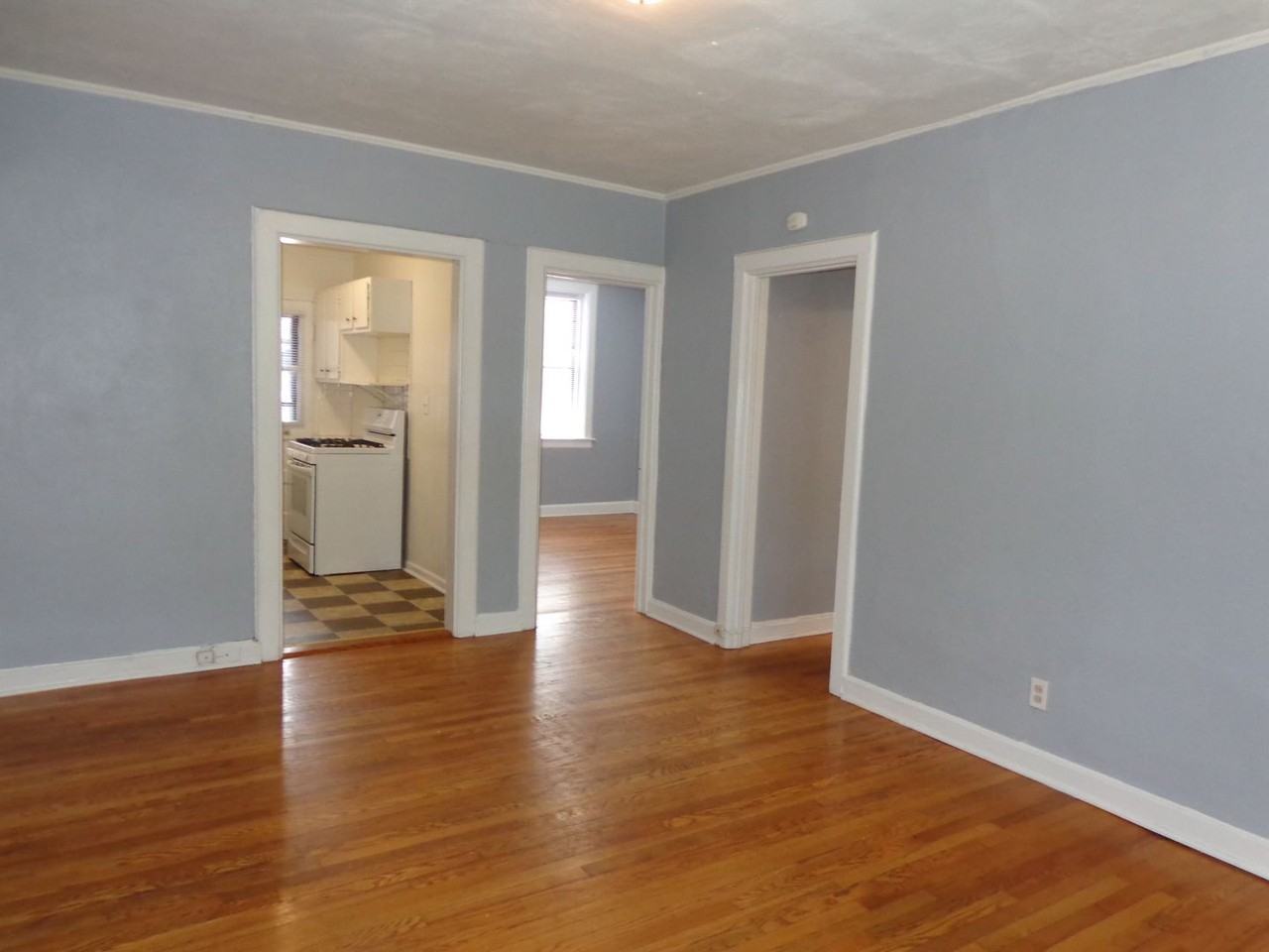 Brandon925 - Photo 6 of 31