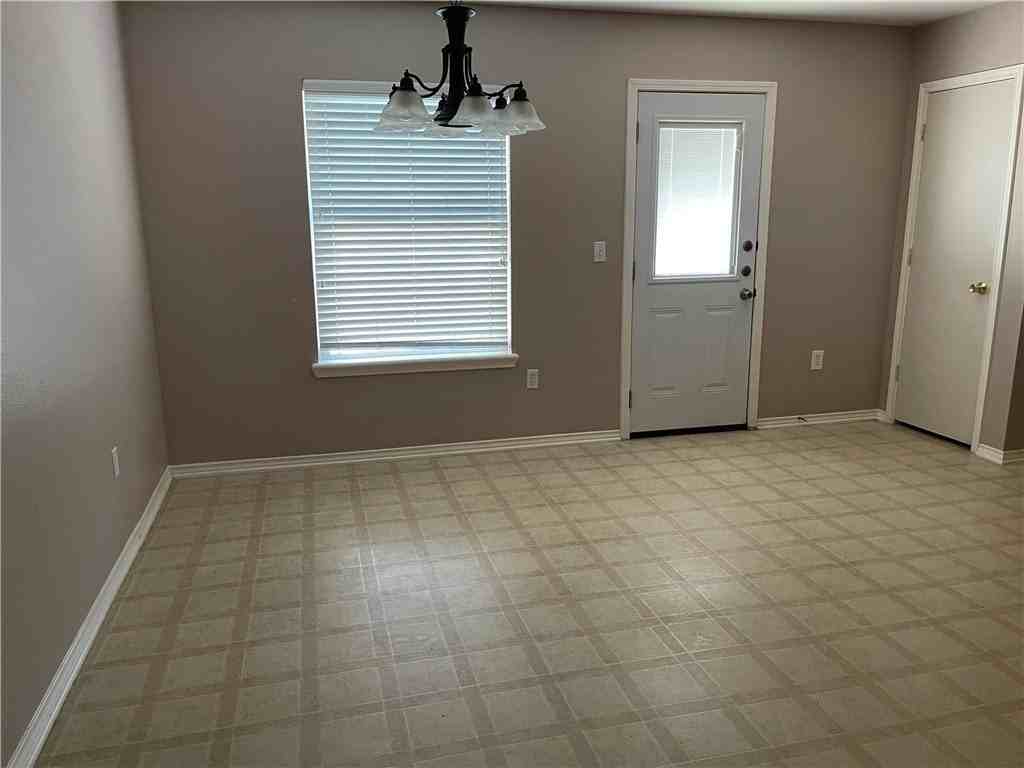 1742 Overland Trl - Photo 3 of 9