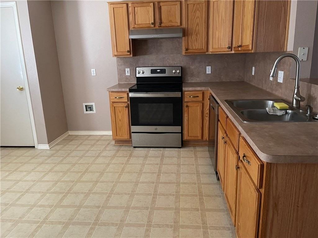 1742 Overland Trl - Photo 4 of 9