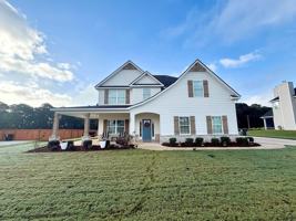featured image of 400 Bella Notte Cir