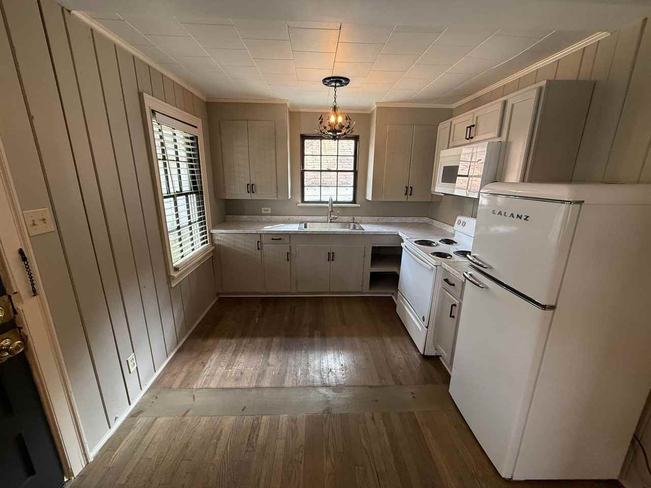 Striking Streets Properties - Photo 4 of 24