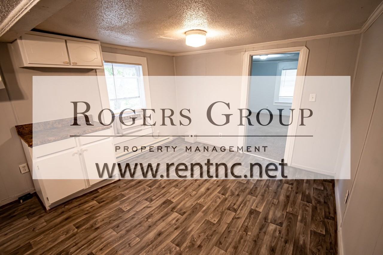 211 Clement Ave - Photo 3 of 10