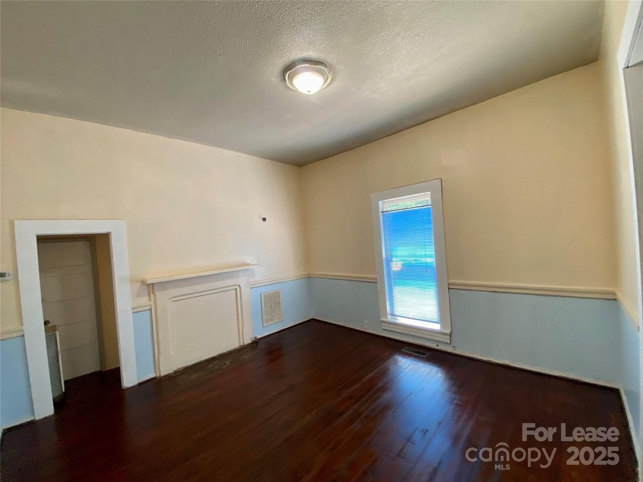 630 Armfield Street - Photo 4 of 19