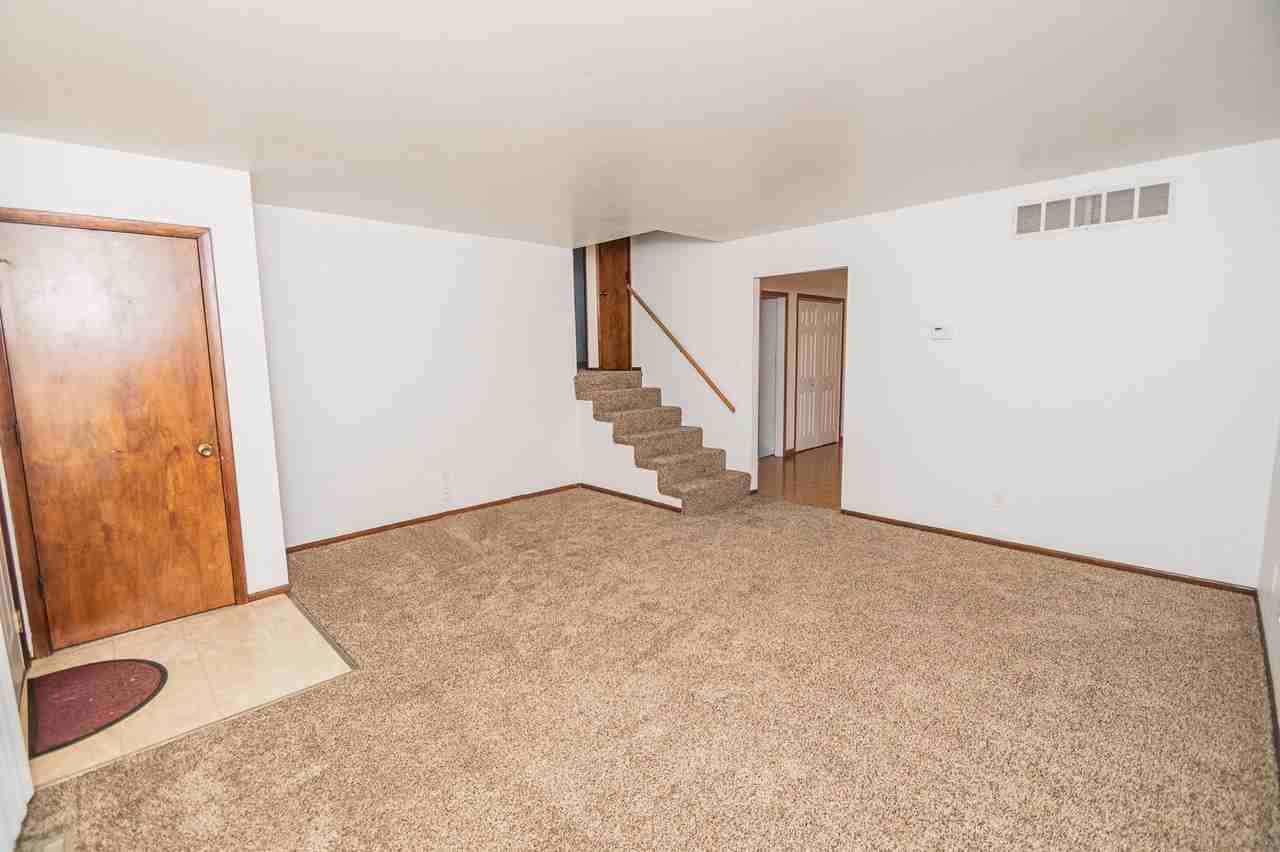 1877 Adams St - Photo 3 of 29