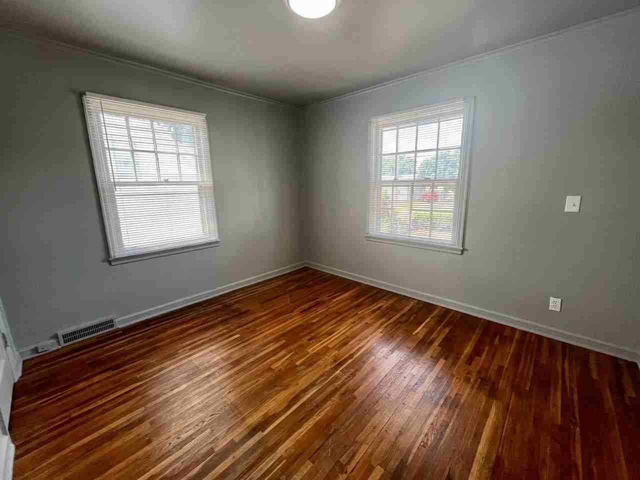 6001 N 36th St - Photo 7 of 13