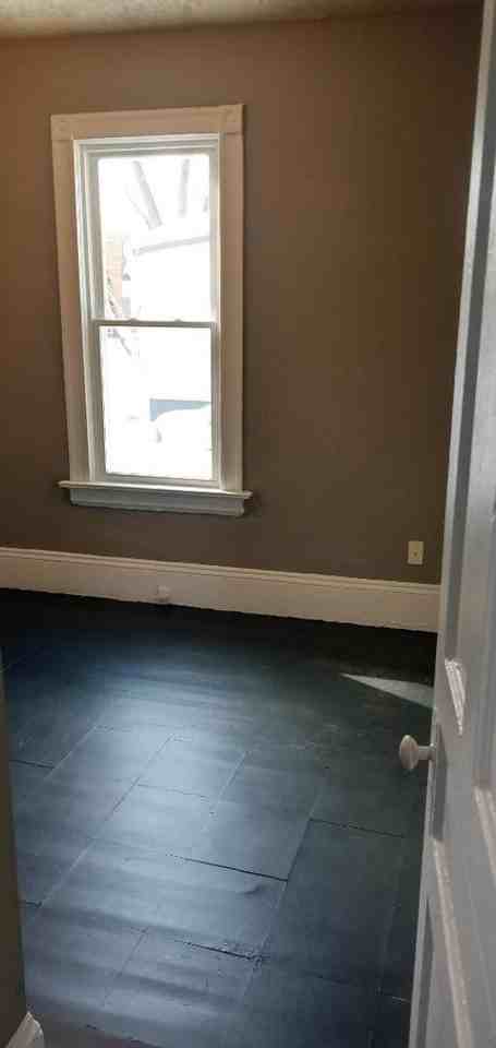 1327 W Albany Pl - Photo 2 of 12