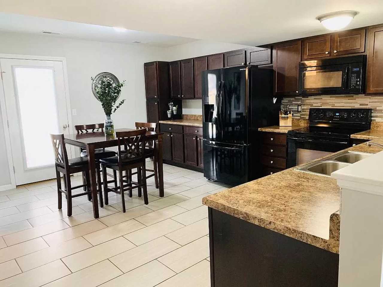 477 Eve Estates Dr - Photo 3 of 19