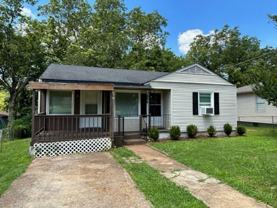 221 Richmond Dr Nw - Photo 1 of 1