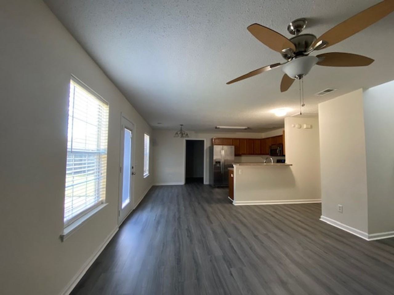 213 Cherry Laural Lane - Photo 4 of 19