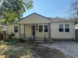 featured image of 1751 S Lulu Ave