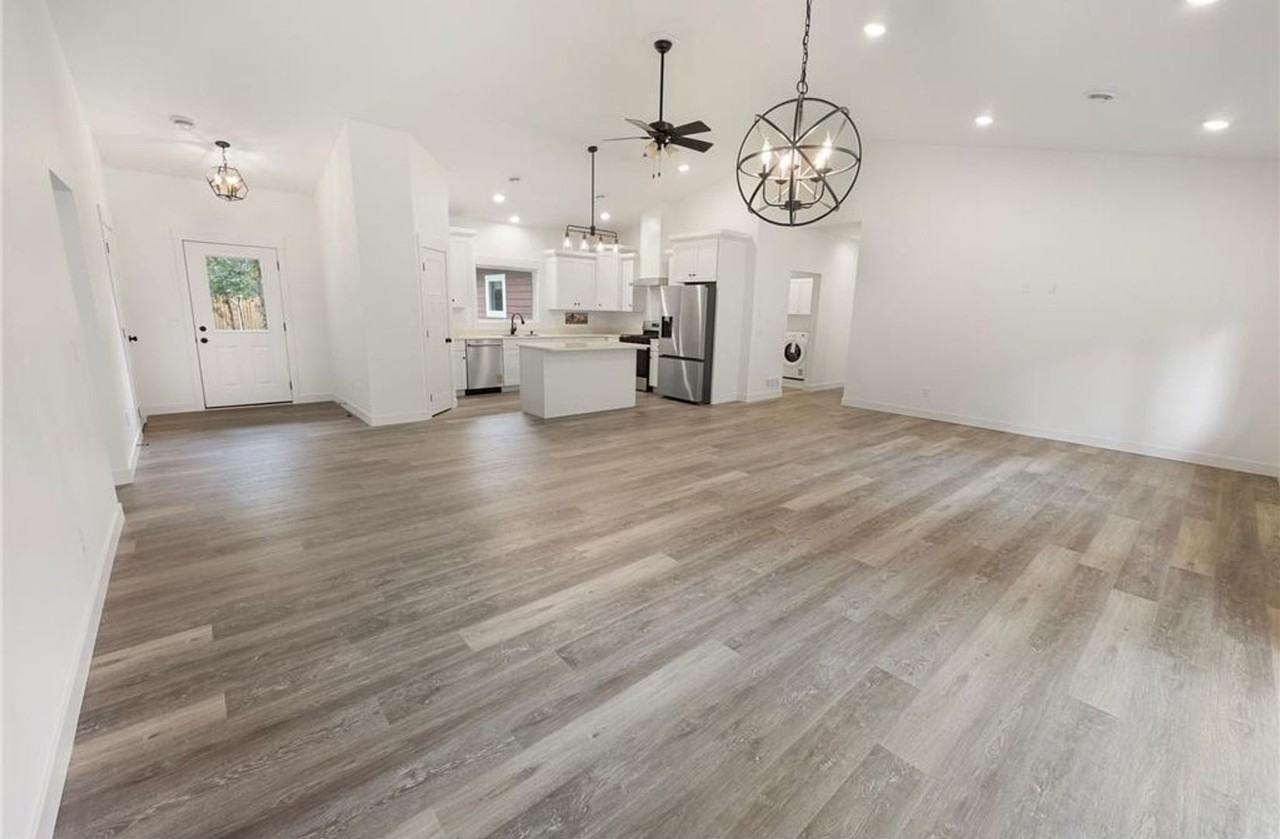 26190 Valentines Way - Photo 4 of 13