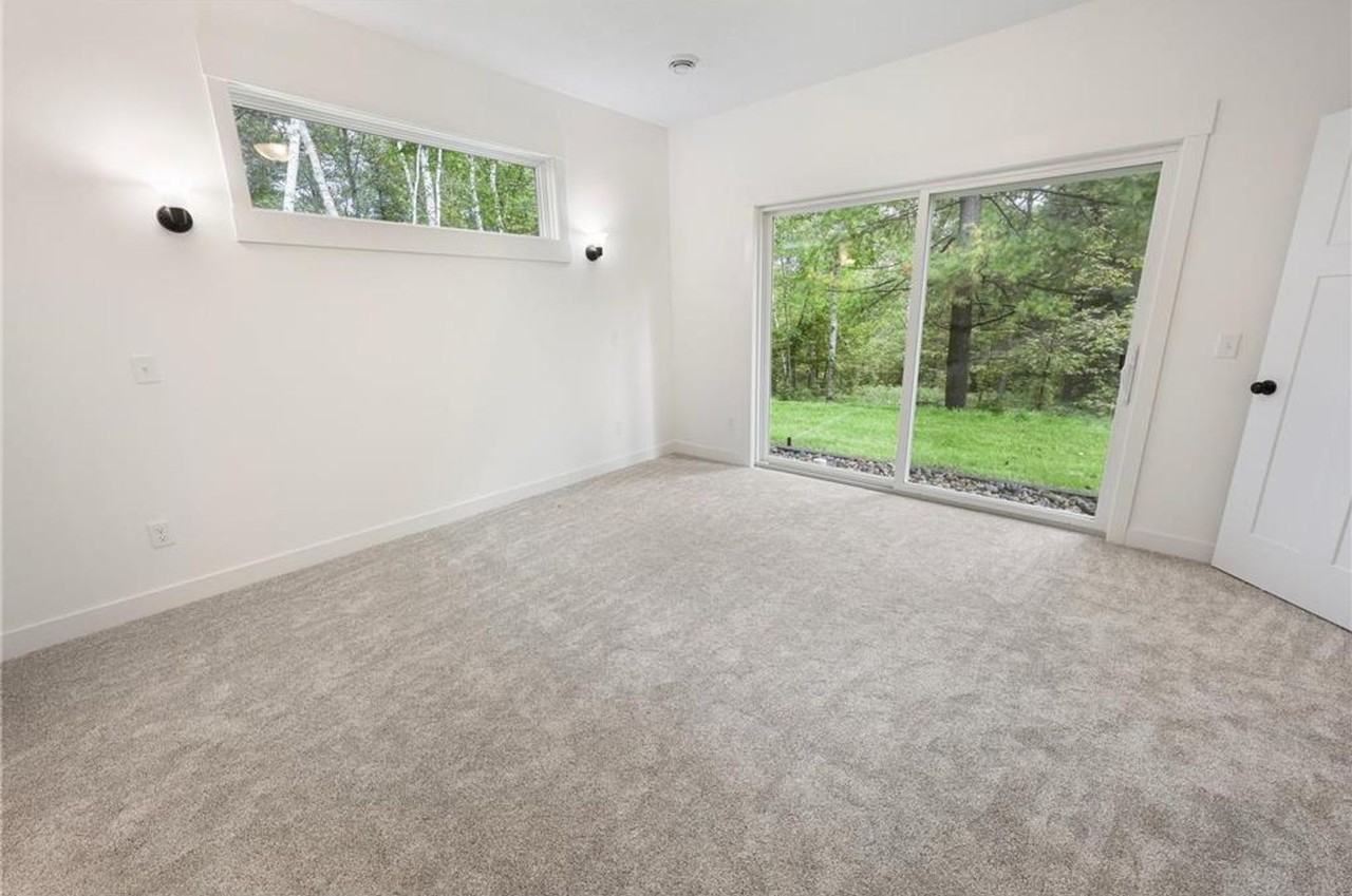 26190 Valentines Way - Photo 7 of 13