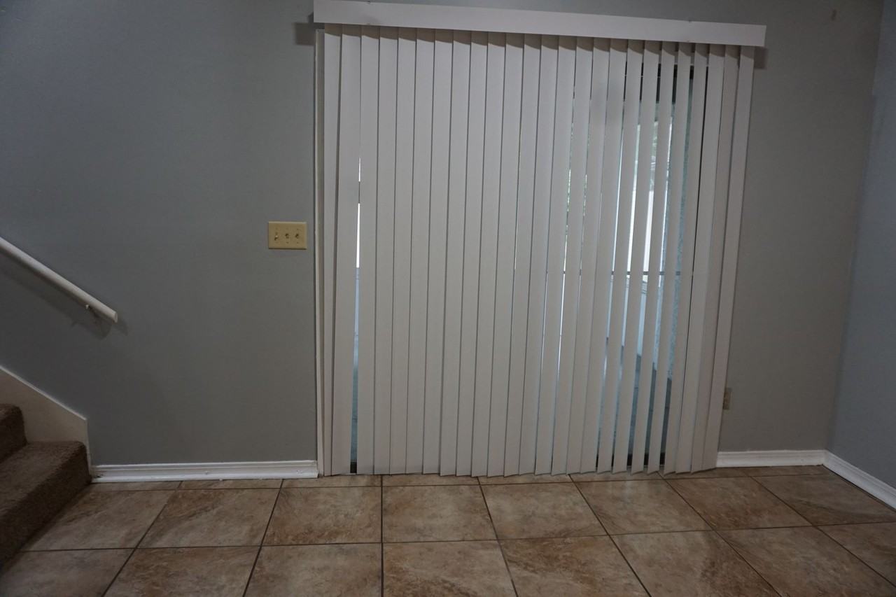 7656 Jana Ln S - Photo 4 of 11