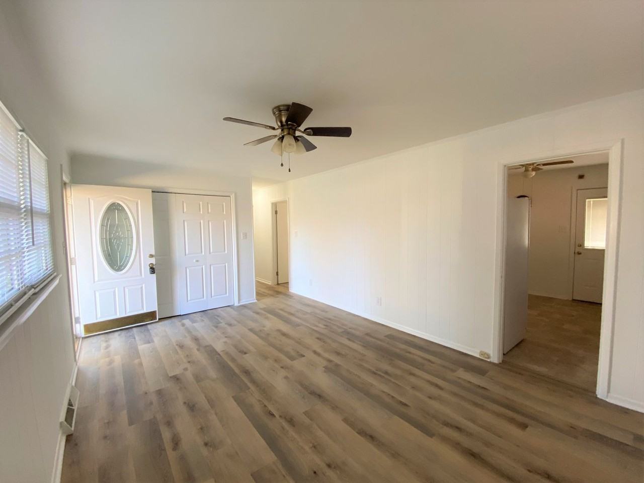 2225 Combs St - Photo 2 of 7