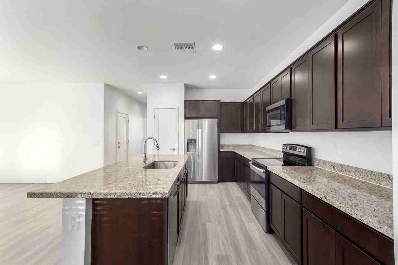 2327 S Wycliff Cir - Photo 2 of 50