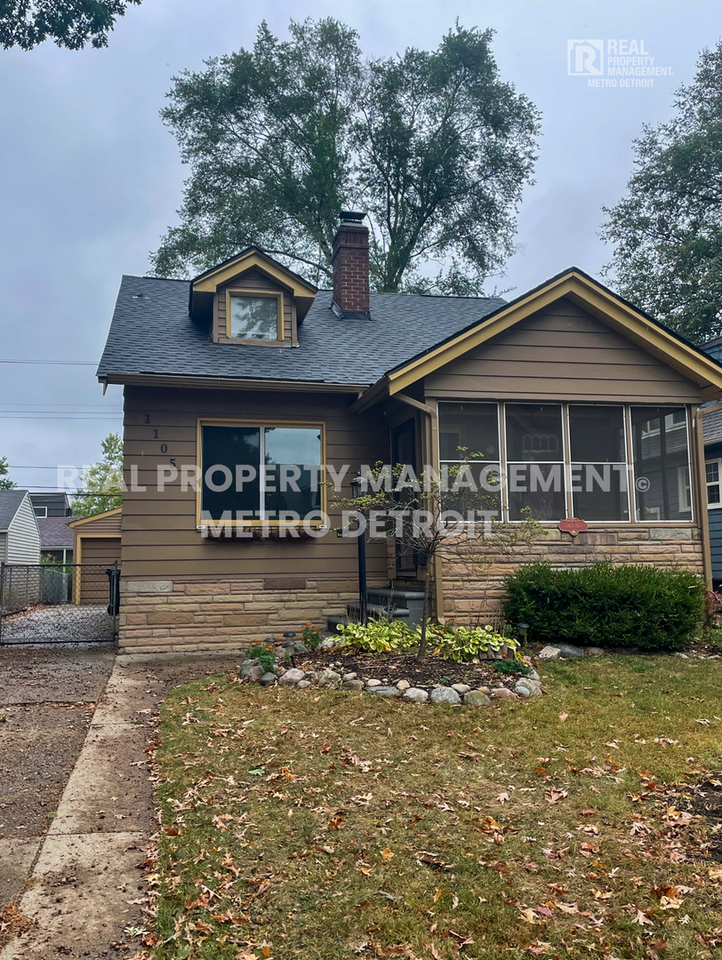 1105 East 5th Street