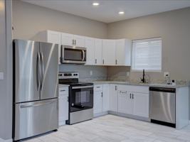 featured image of 512 N Cherokee Ave #1