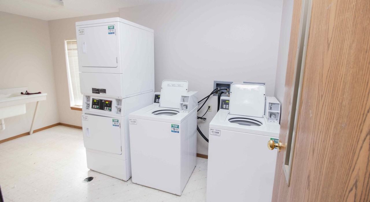 Golden Valley Apartments - Photo 2 of 14