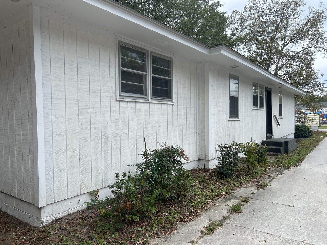 610 Hunter St - Photo 4 of 23