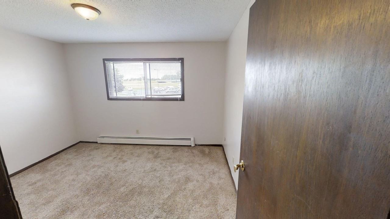 Valley West Apartments - Photo 4 of 9