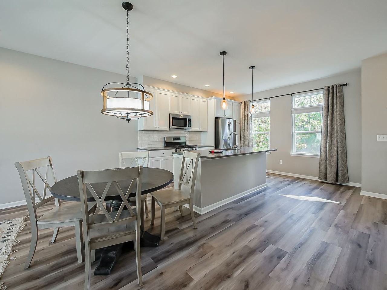 504 Anne Avenue - Photo 4 of 30