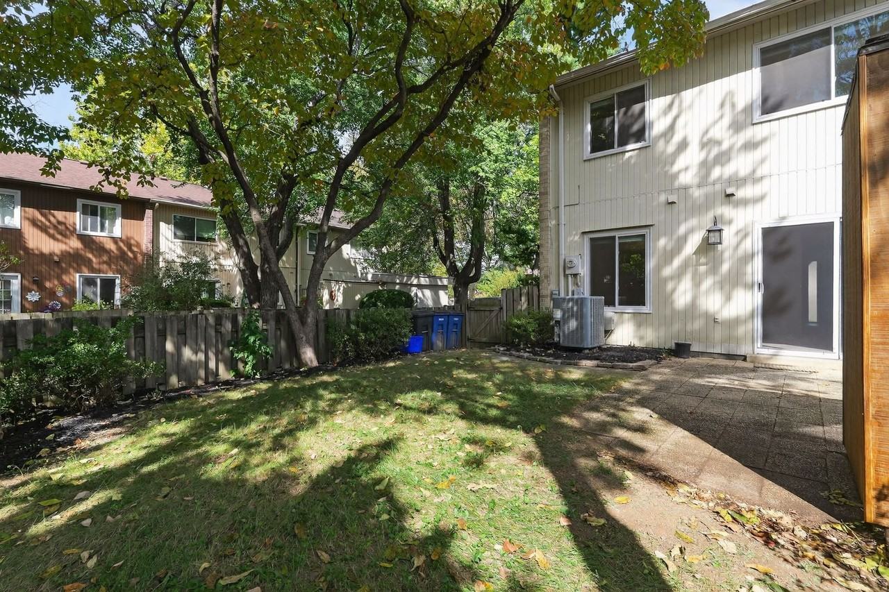 9518 Tippett Ln - Photo 6 of 30