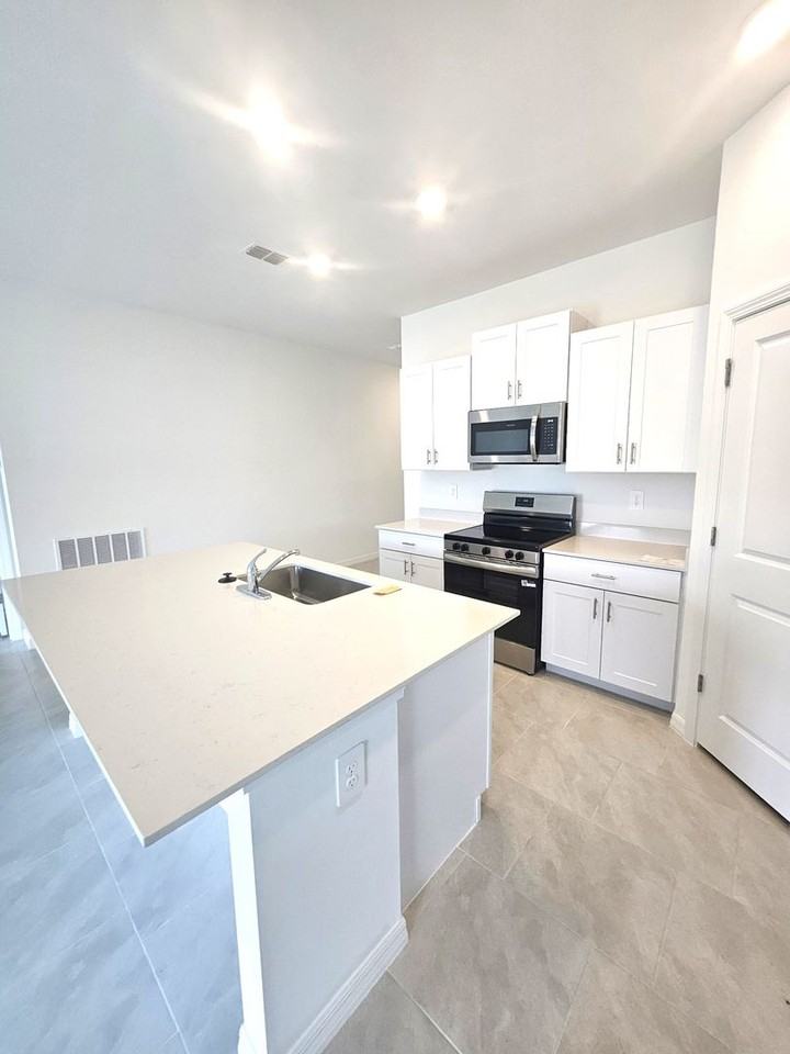 106 Leisure Pl - Photo 6 of 22