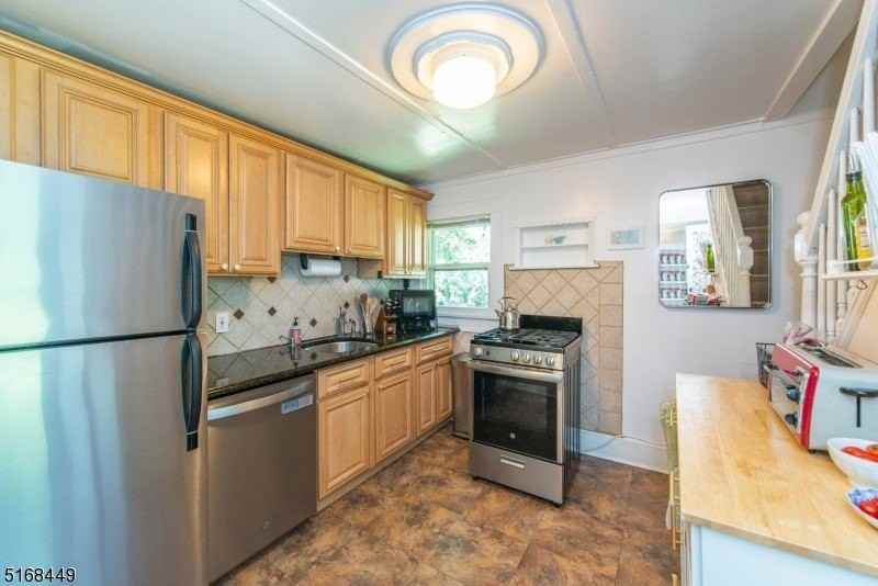 96 Grandview Ave #CH - Photo 4 of 16