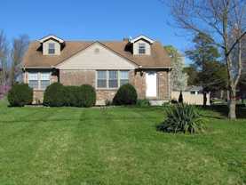 104 Windsor Dr - Photo 1 of 1