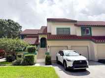 12 Lexington Ln E #C - Photo 1 of 1