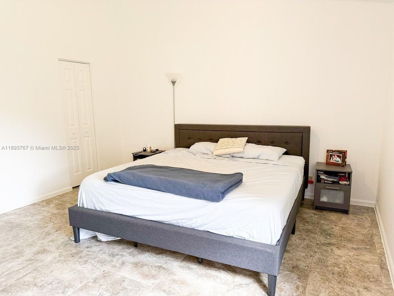 12 Lexington Ln E #C - Photo 7 of 12