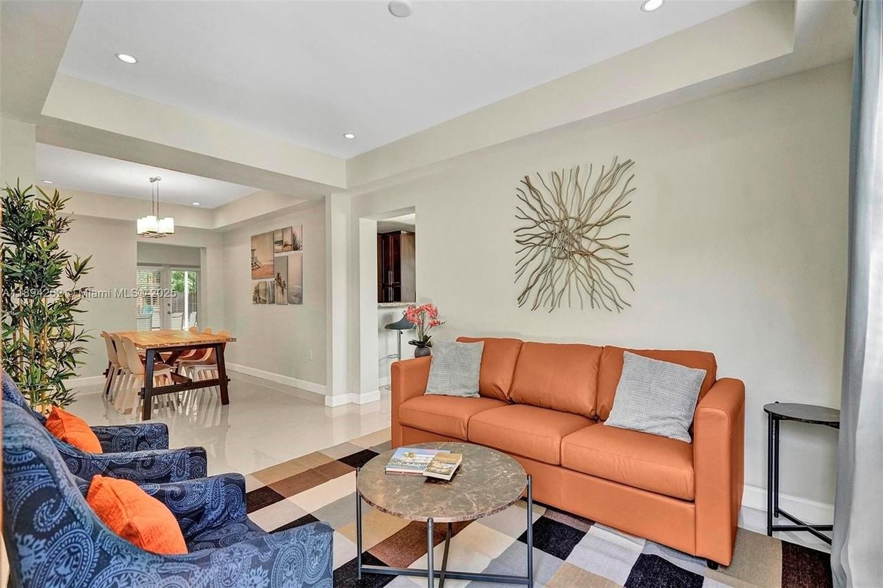 6550 Sw 52nd Ter - Photo 4 of 42