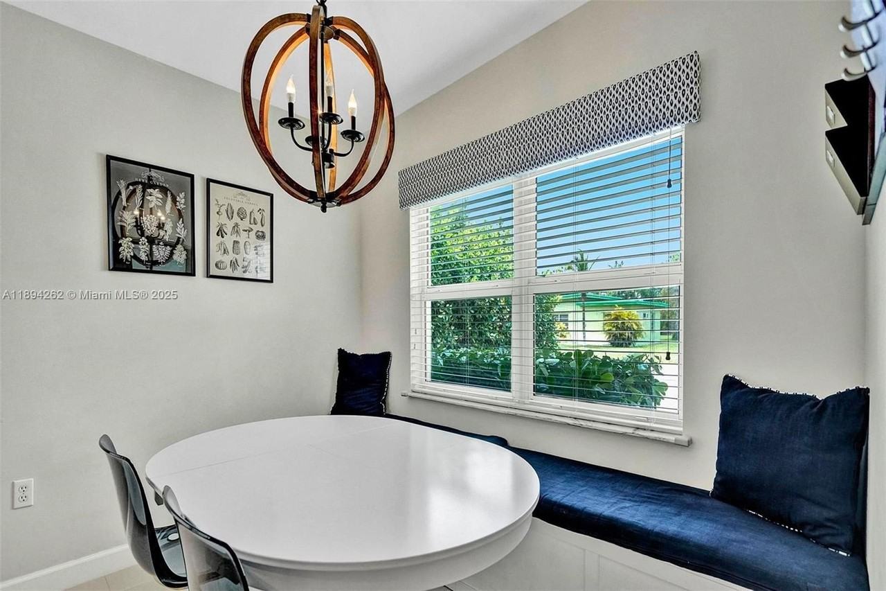 6550 Sw 52nd Ter - Photo 7 of 42