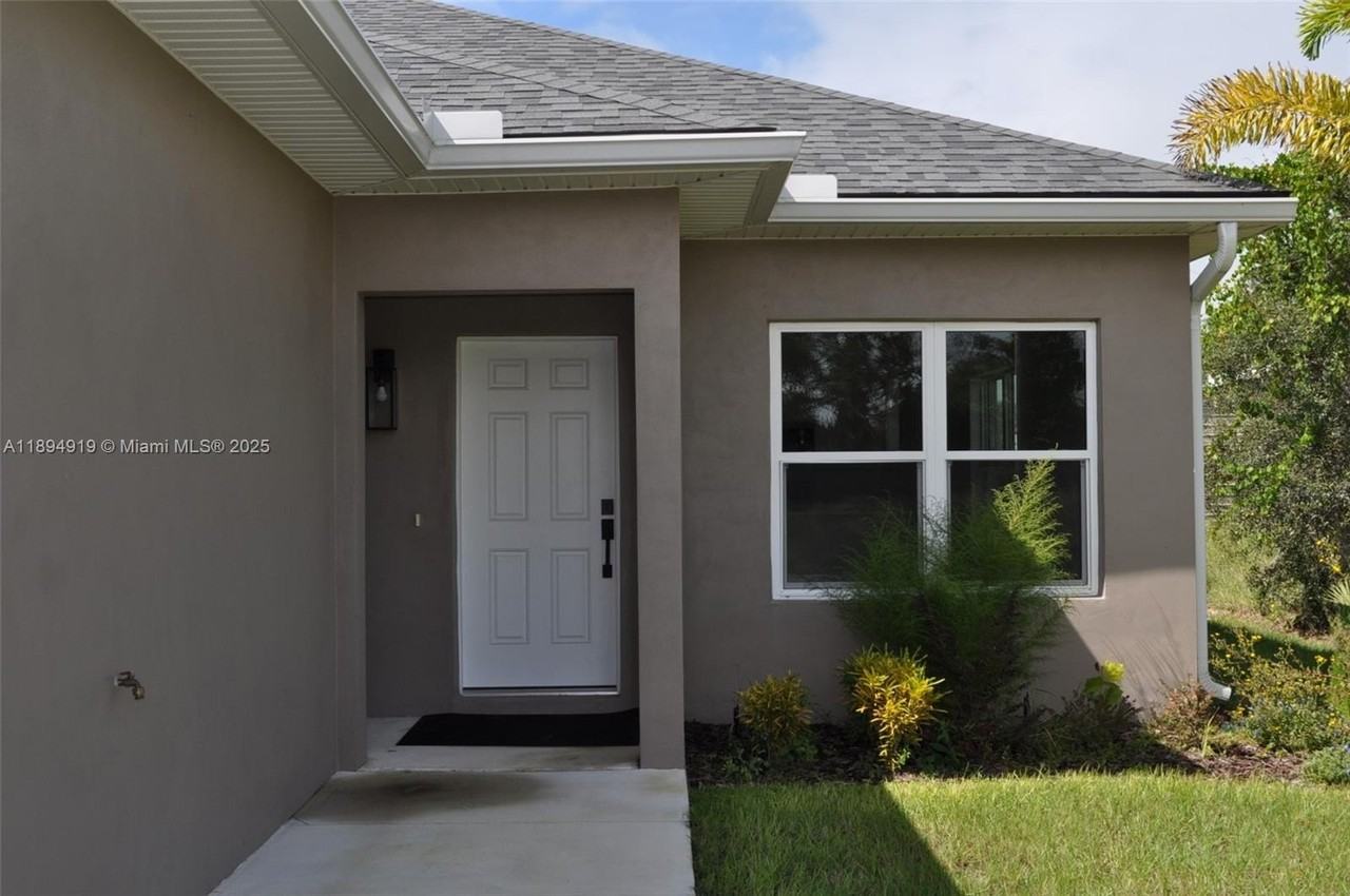 4123 Mandarin Rd #4123 - Photo 3 of 19