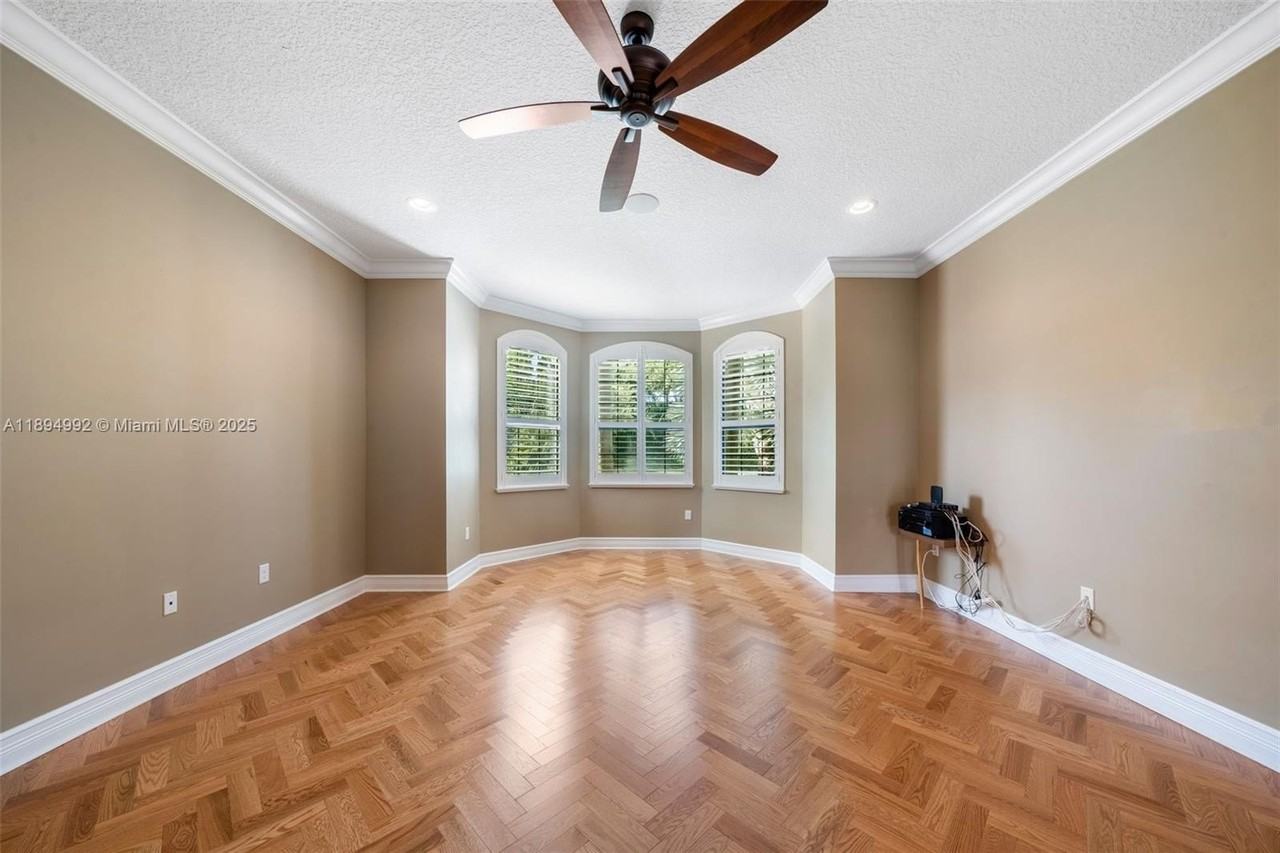 16796 Strasbourg Ln #16796 - Photo 6 of 47