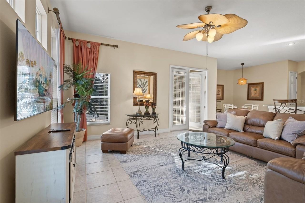 7939 Sea Pearl Cir - Photo 5 of 50