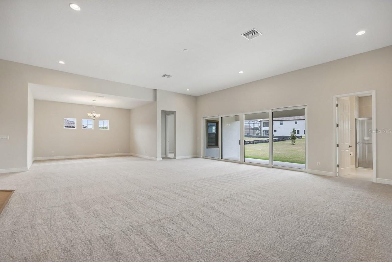 10017 Meadowrun Dr - Photo 6 of 50