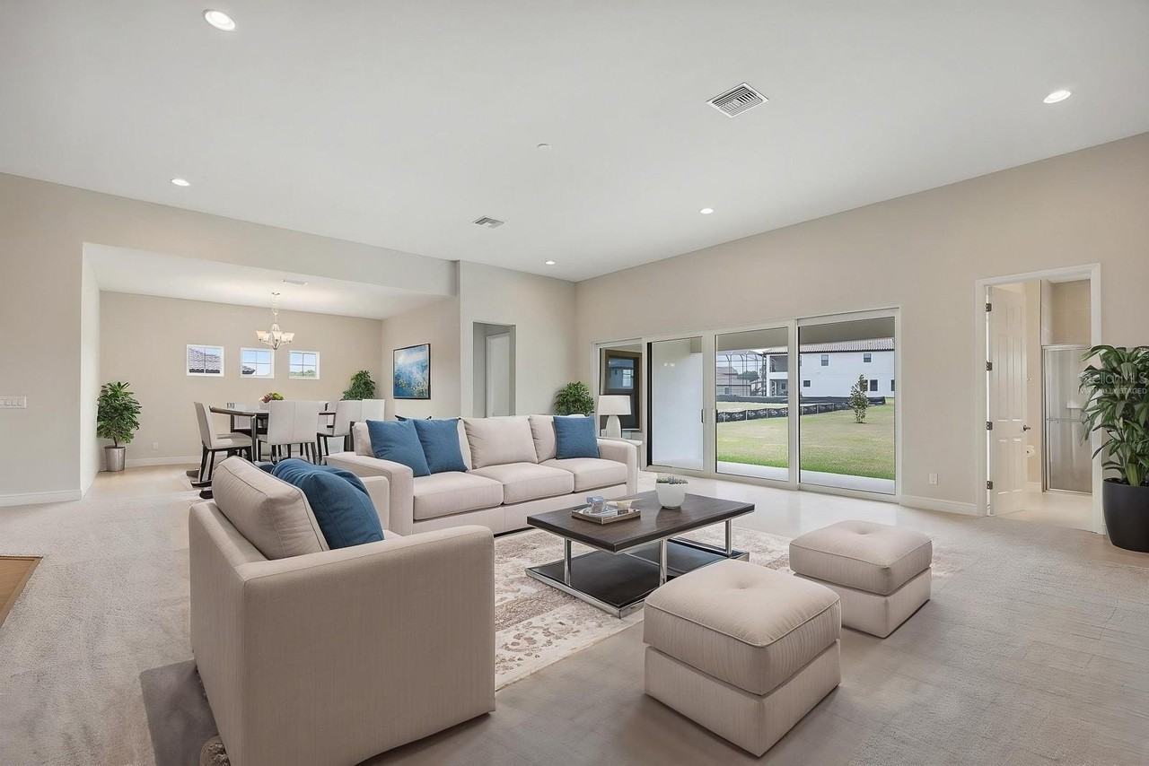 10017 Meadowrun Dr - Photo 7 of 50