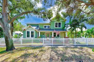 1110 Highland St S - Photo 1 of 1